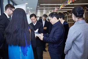 China Entrepreneur Summit successfully ran in Nanjing